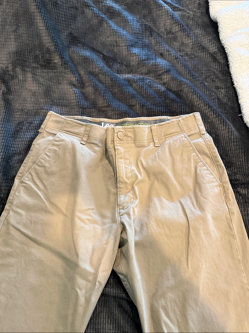 Lee Men’s Tan Chino Pants